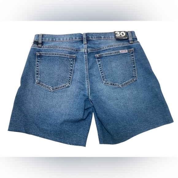 Joe’s Jeans NWT Easy Bermuda Jean Shorts Women’s Size 30 Blue - Picture 10 of 10